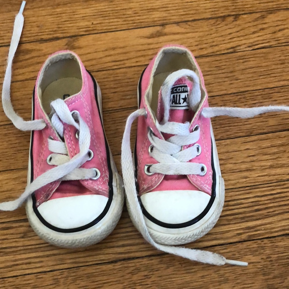 Baby Chuck Taylor size 4
